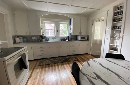 Waterville Apartment | Minutes to Colbynn