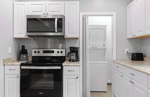 Chattanooga House | Minutes to Downtown, Park & Zoo! Trendy at Hoyt