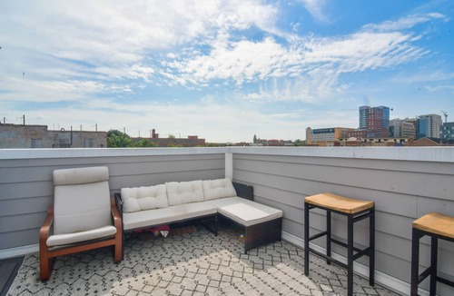 Downtown Baltimore House | Minutes to Downtown & Waterfronts with rooftop deck!