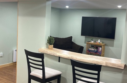 York Apartment | Minutes to National Park, beaches, golf, bike paths, restaurants and more….