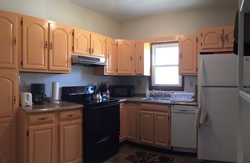 Niagara Falls House | Minutes to Niagara Falls State Park