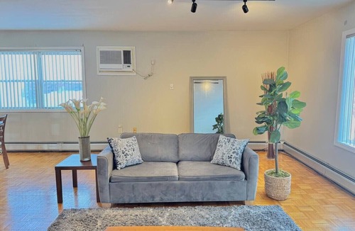 Guttenberg Apartment | Minutes to NYC spacious place