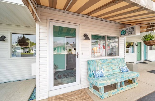 Rehoboth Beach Hotel | Minutes to Rehoboth Boardwalk | Kitchen & Private Parking