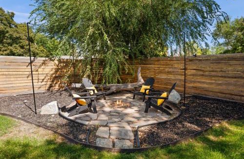 Millcreek Villa | Minutes to Ski Resorts & Downtown, Yard, Fire Pit