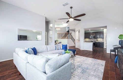 Round Rock House | Minutes to Two Step Inn | Modern 4BR + Parking