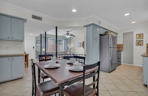 Medical Center District House | Minutes to Zoo & The Alamo! - Northside Hideaway