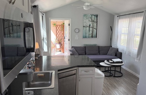 Lake Helen Cottage | Mira Bella South - 1BR Tiny Home in Lake Helen