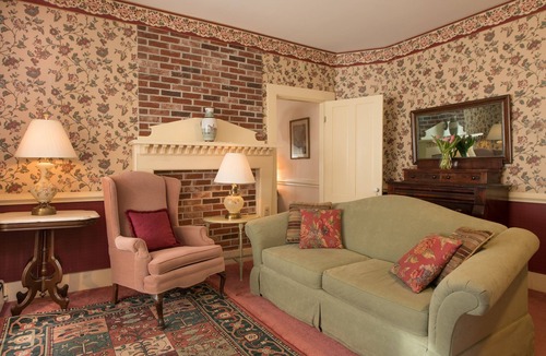 Bar Harbor House | Mira Monte Inn & Suites