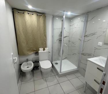 Trilport Apartment | Mirabelle Parigi