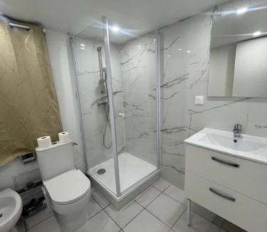 Trilport Apartment | Mirabelle Parigi