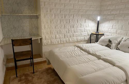 Aigues-Mortes Medieval City Apartment | Miracles Apt parking gratuit