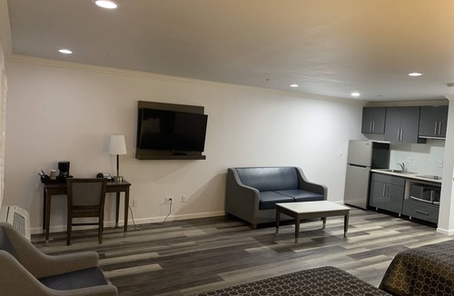 Parkside Hotel | Mirage Inn and Suites