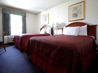 Parkside Hotel | Mirage Inn & Suites