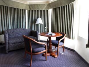 Parkside Hotel | Mirage Inn & Suites