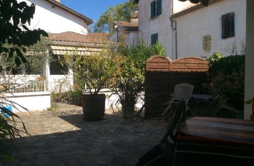 Amou House | Mirailh