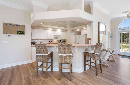 Avalon Beach Estates House | Miramar Beach Home | Walk to Private Beach