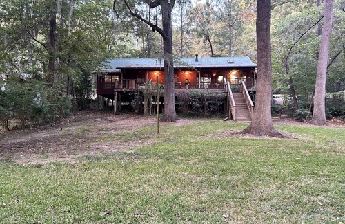 McLeod Cabin | Miramar Camp on Caddo Lake