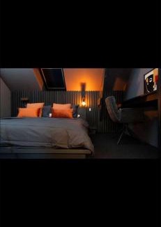 Epone Apartment | Mirava room