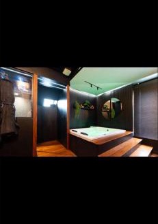 Epone Apartment | Mirava room