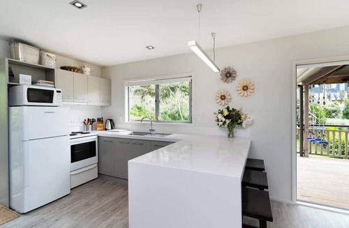 Palm Beach Apartment | Miro Magic - Steps to Palm Beach