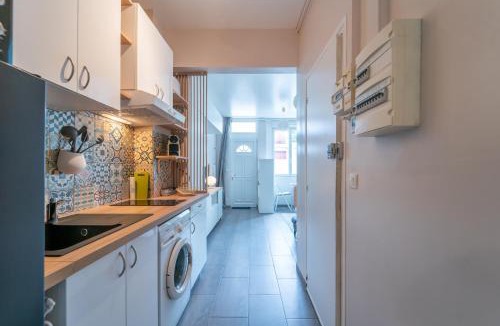 Petit-Ivry Apartment | Miroir en Lumière - Studio à 10min du 13e Paris