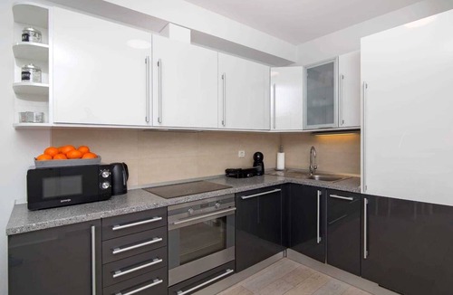 Dubrovnik Apartment | MIRROR apartment with parking garage