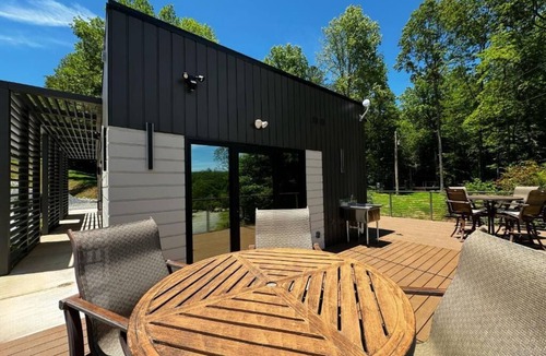 Balsam Grove Cabin | Mirror Cabin - Looking Glass