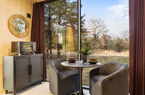 Myra House | Mirror House in the North Texas Hill Country