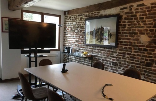 Maisnieres Apartment | Mirus apartment at Château d'Harcelaines