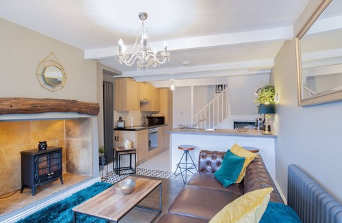 Thornton Cottage | Mischa Cottage