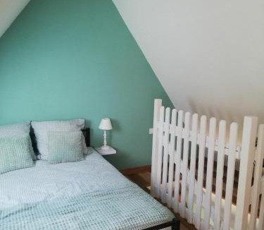 Saint-Martin-de-Mailloc Apartment | Mise au vert