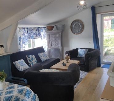 Saint-Juvin House | Mise au vert