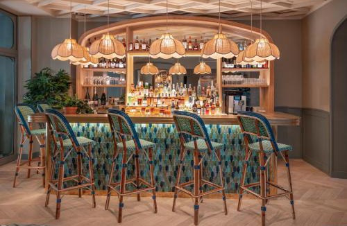 Ternes Hotel | Miss Fuller
