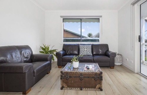 McCrae House | Miss McCrae walk to everything!!!!