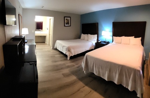 Hayward Hotel | Mission Inn and Suites