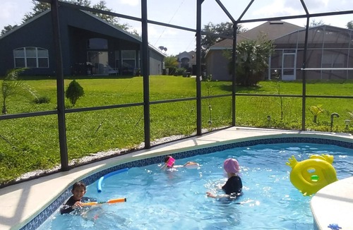 Orange Tree House | Mission Park Close community Pool 10