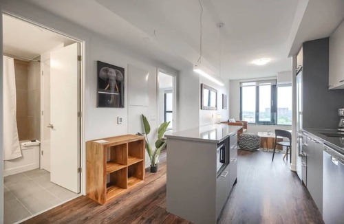 Mississauga Apartment | Mississauga - 1 Bedroom Apartment