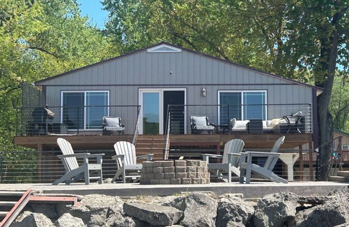 De Soto Cabin | Mississippi Cabin with Boat dock