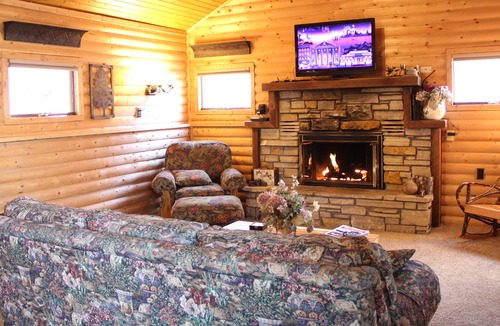 Sherrill Cabin | Mississippi Riverfront Cabin