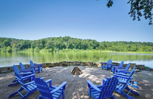 Saint Mary House | Missouri Castle w/Private Lake, Pool & 100 Acres!