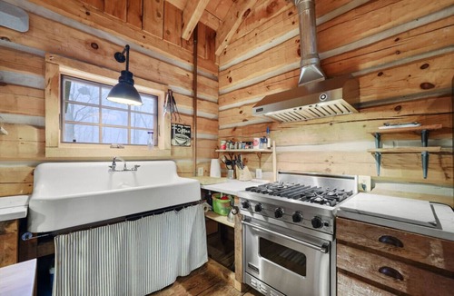 Monterey Cabin | Misty Pines Cabin | Wood Stove Sauna