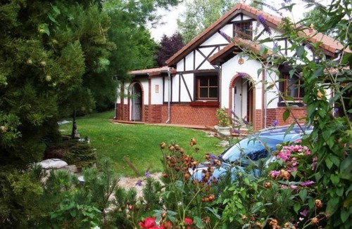 Rocquemont House | mit großem Garten in La Prée by Interhome