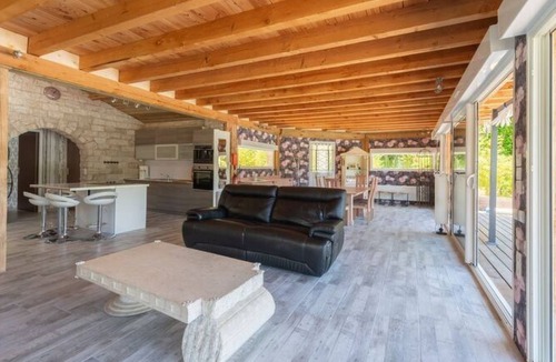 Gagnieres House | mit Privatpool in Gagnieres by Interhome