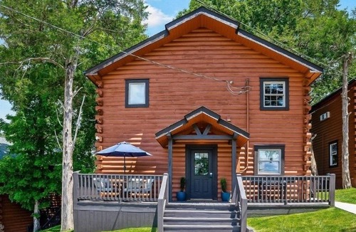 Allons Cabin | Mitchell Creek Marina Lodge 14