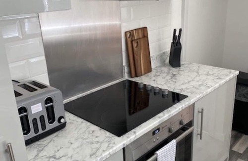 Cwm Frwd Oer House | Mitchell Heights