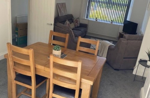 Cwm Frwd Oer House | Mitchell Heights