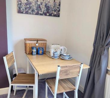 Stourport-on-Severn House | Mitton Villa