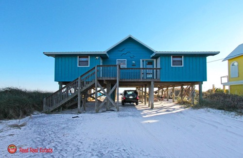 Southpointe House | Mitts-issippi - Charming 4br/2ba Gulf Front Home, Sleeps 10