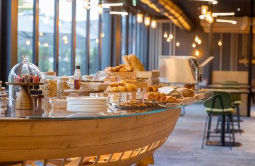 Voglans Hotel | Miura