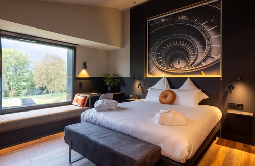Voglans Hotel | Miura